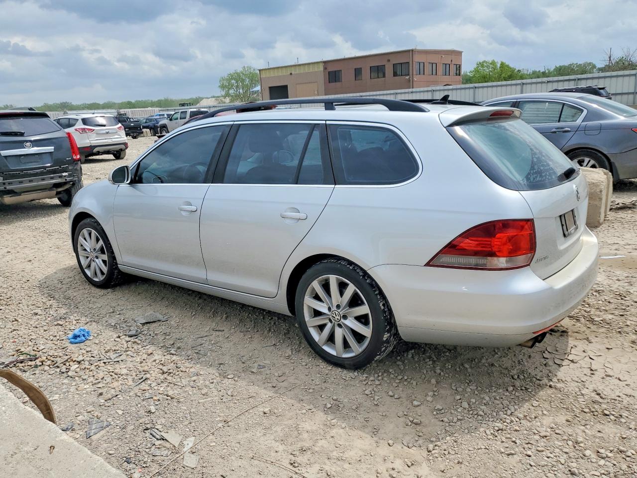 2013 VOLKSWAGEN JETTA TDI photo 4