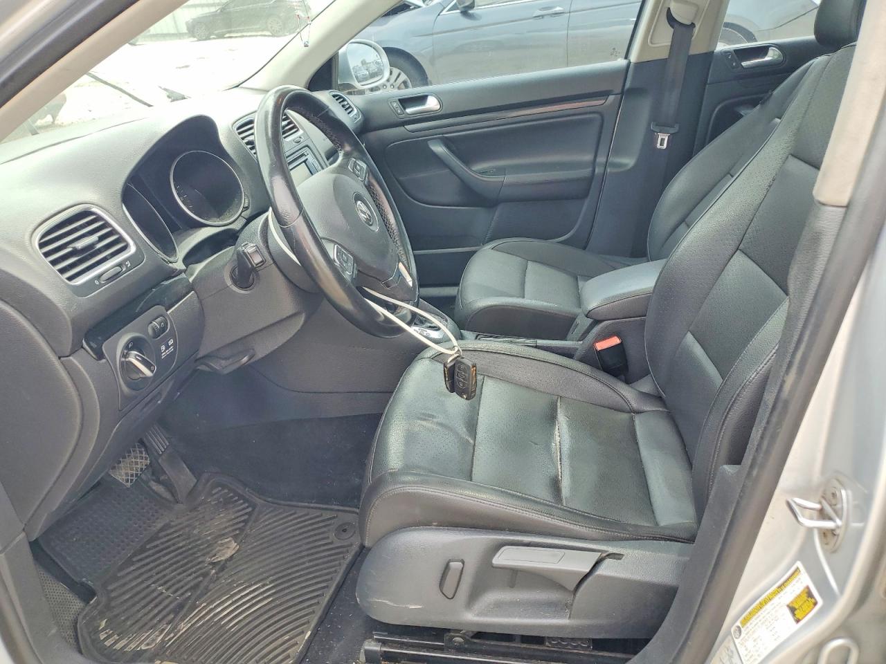 2013 VOLKSWAGEN JETTA TDI photo 19