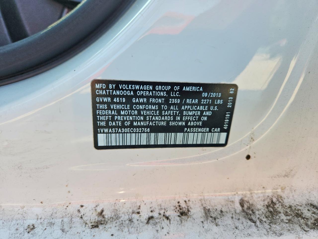 2014 VOLKSWAGEN PASSAT S photo 34