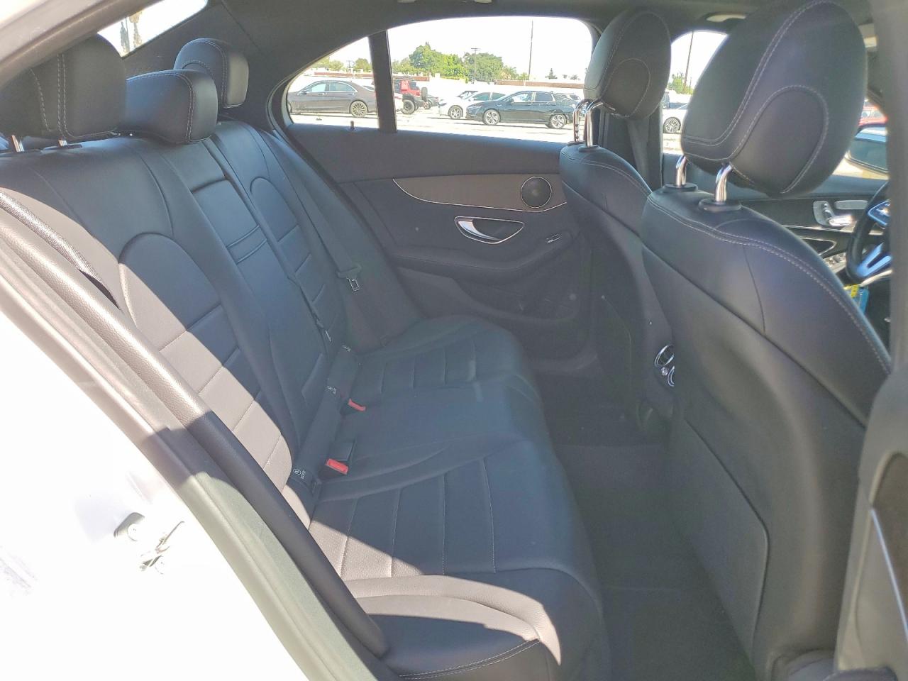 2019 MERCEDES-BENZ C 300 photo 19