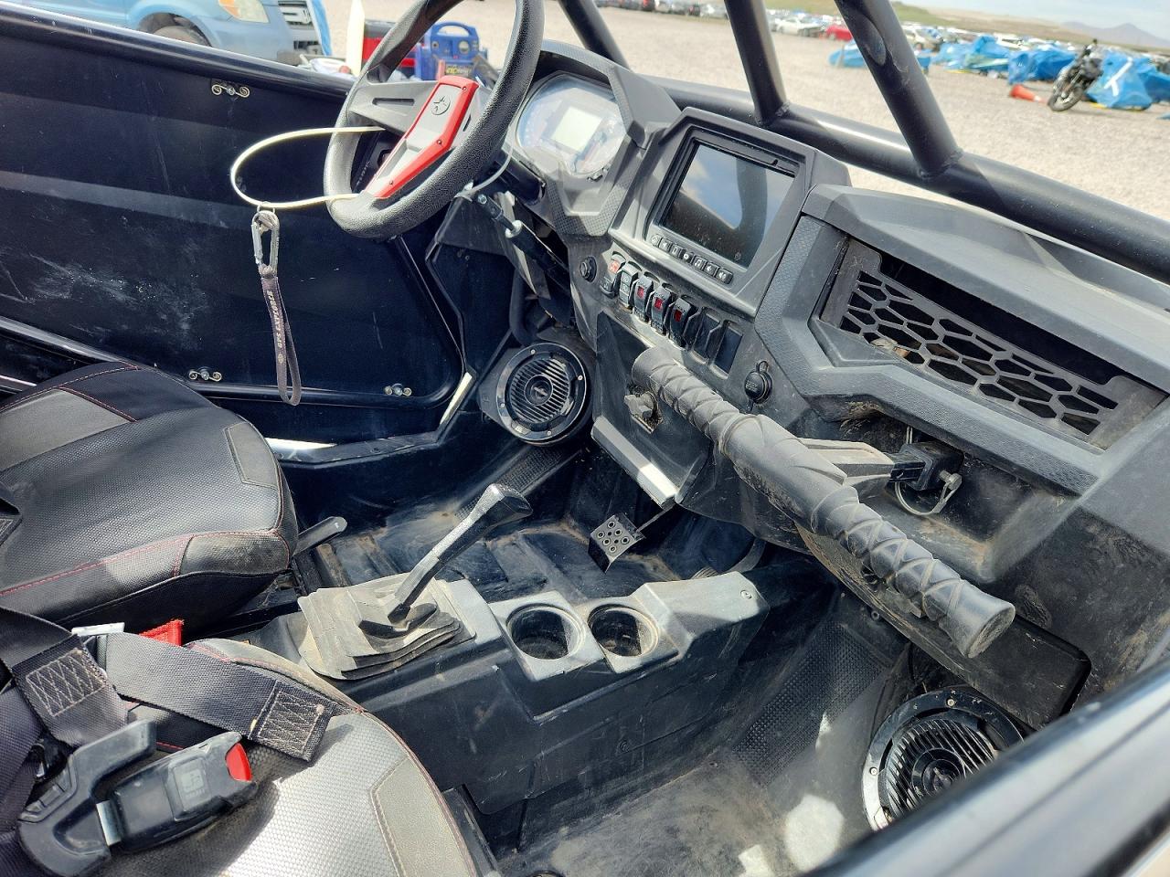 2019 POLARIS RZR UTILITY VEHICLE photo 9