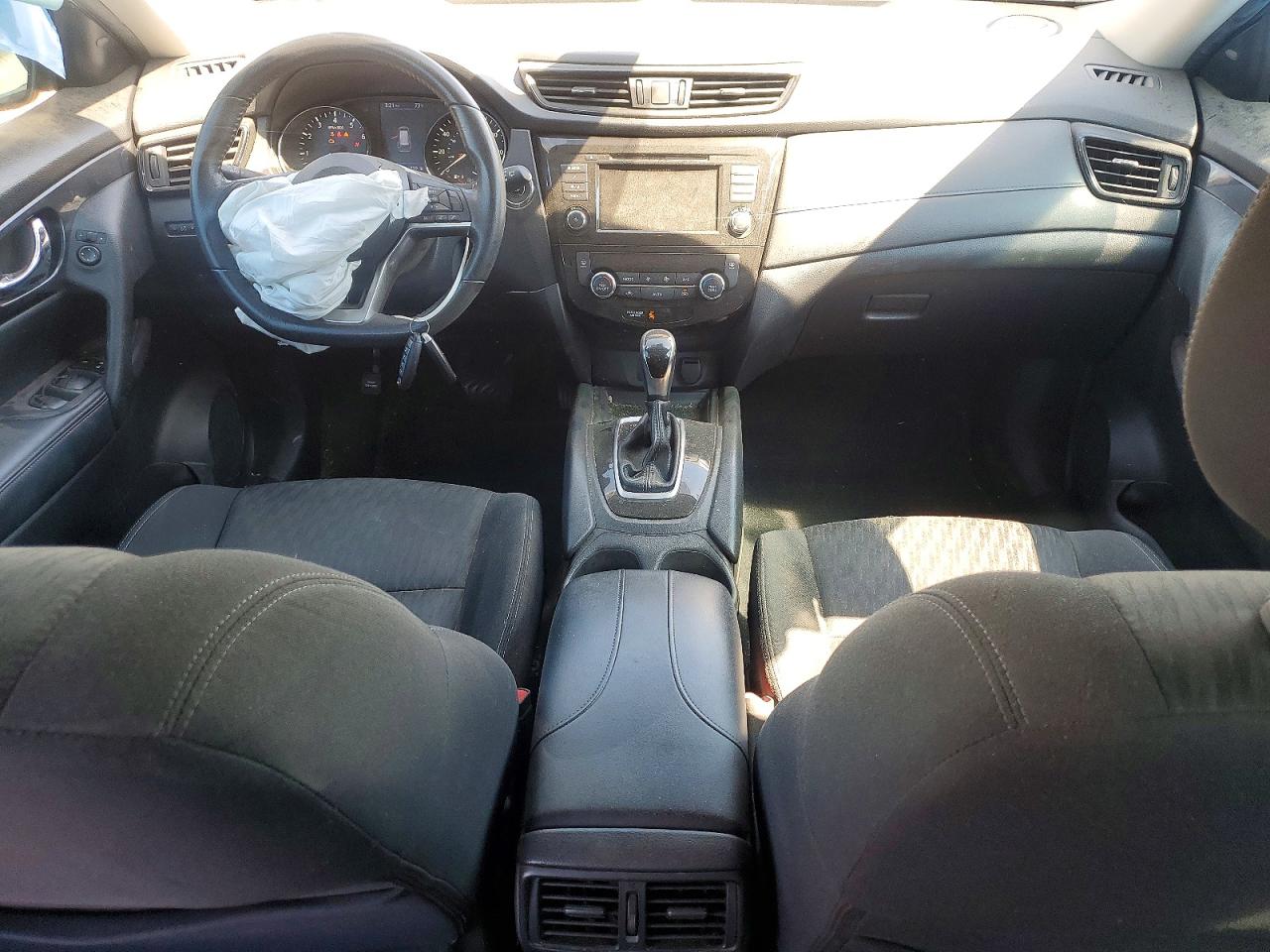 2020 NISSAN ROGUE SV photo 22