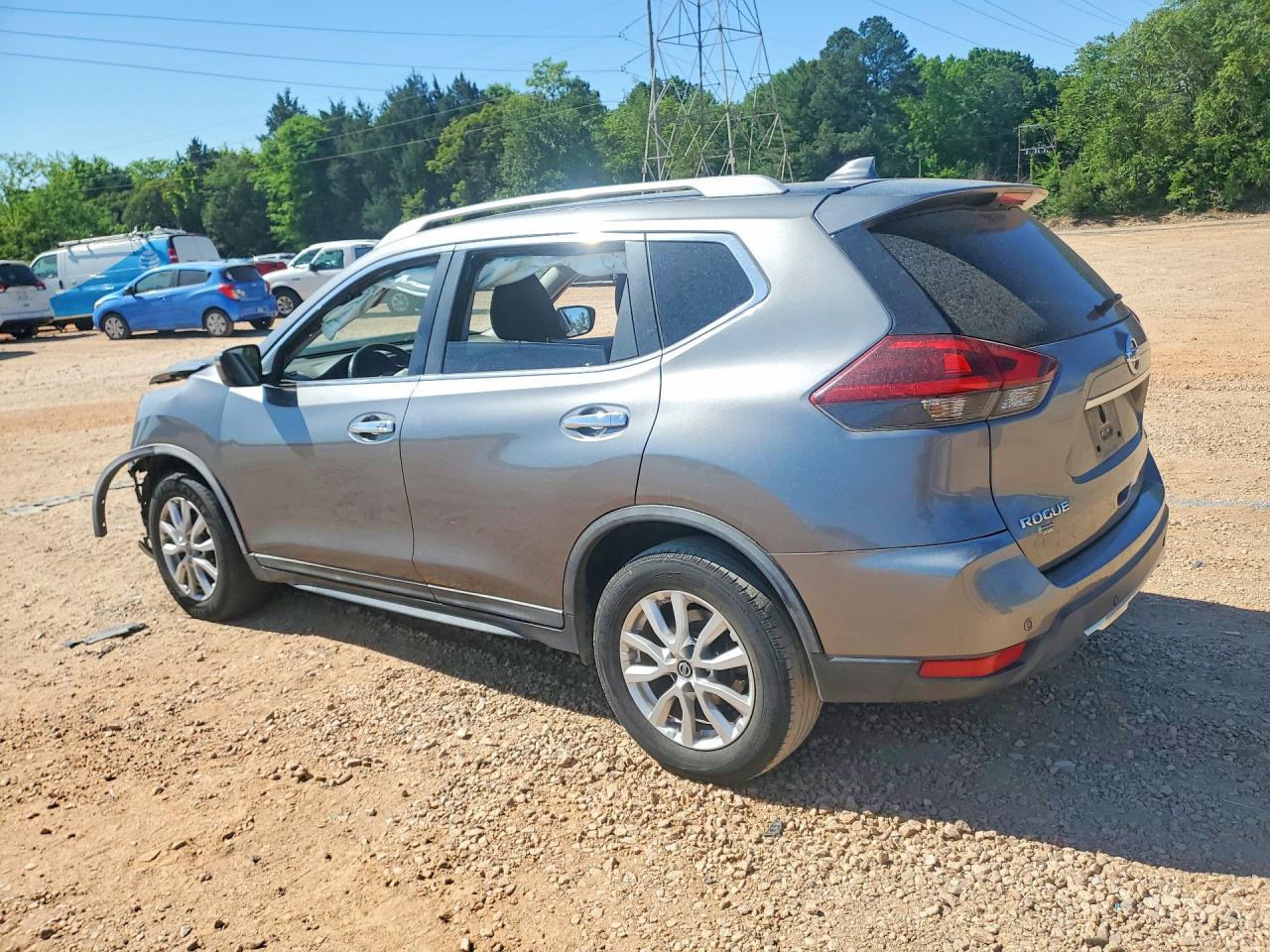 2020 NISSAN ROGUE SV photo 4