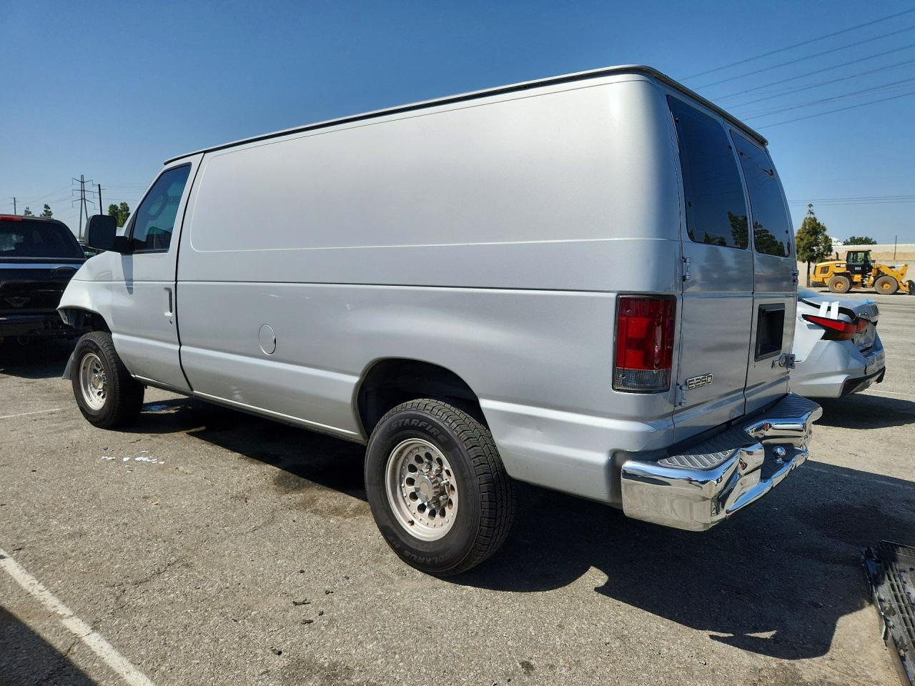 2010 FORD ECONOLINE E250 VAN photo 4