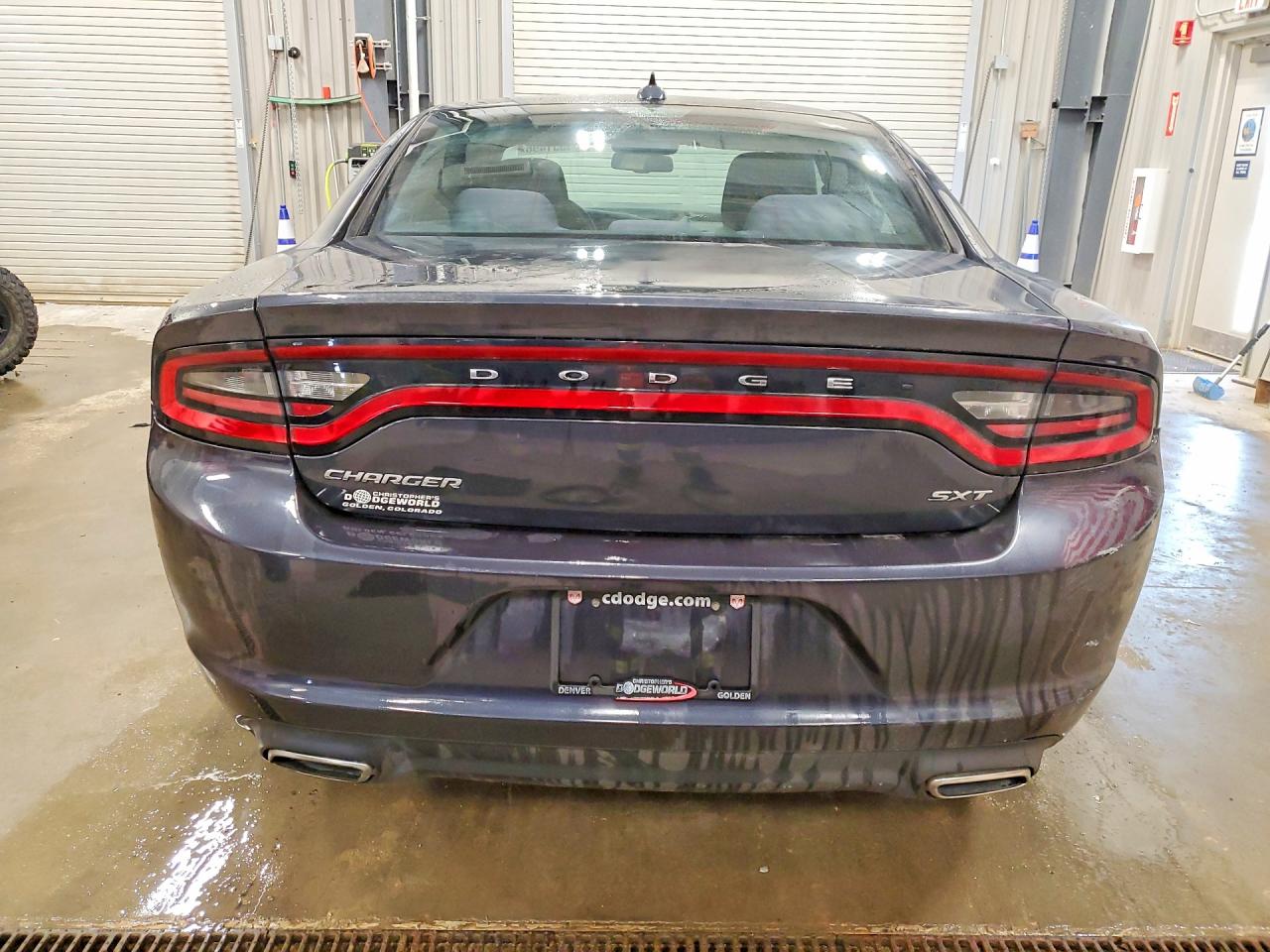 2017 DODGE CHARGER SXT photo 11