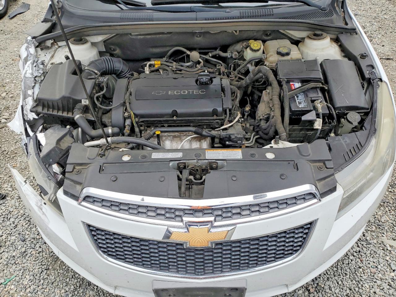2014 CHEVROLET CRUZE LS photo 31