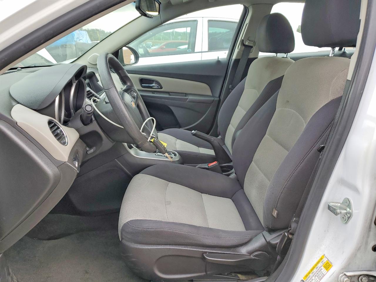 2014 CHEVROLET CRUZE LS photo 19