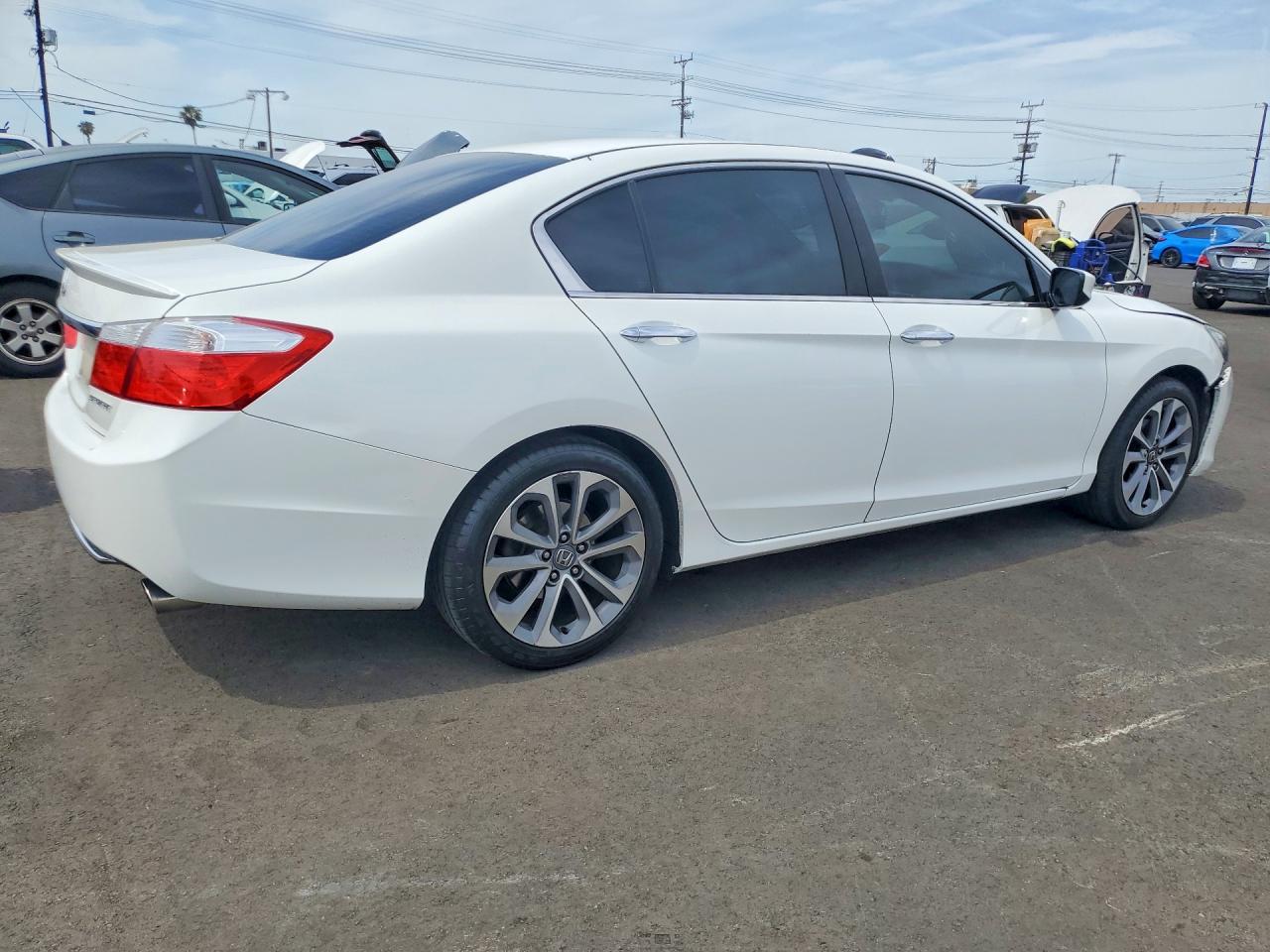 2015 HONDA ACCORD SPORT photo 5