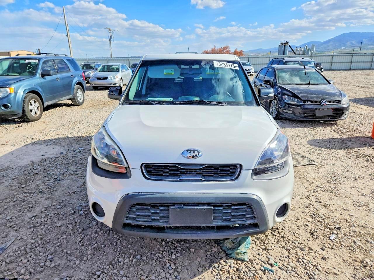 2013 KIA SOUL + photo 9