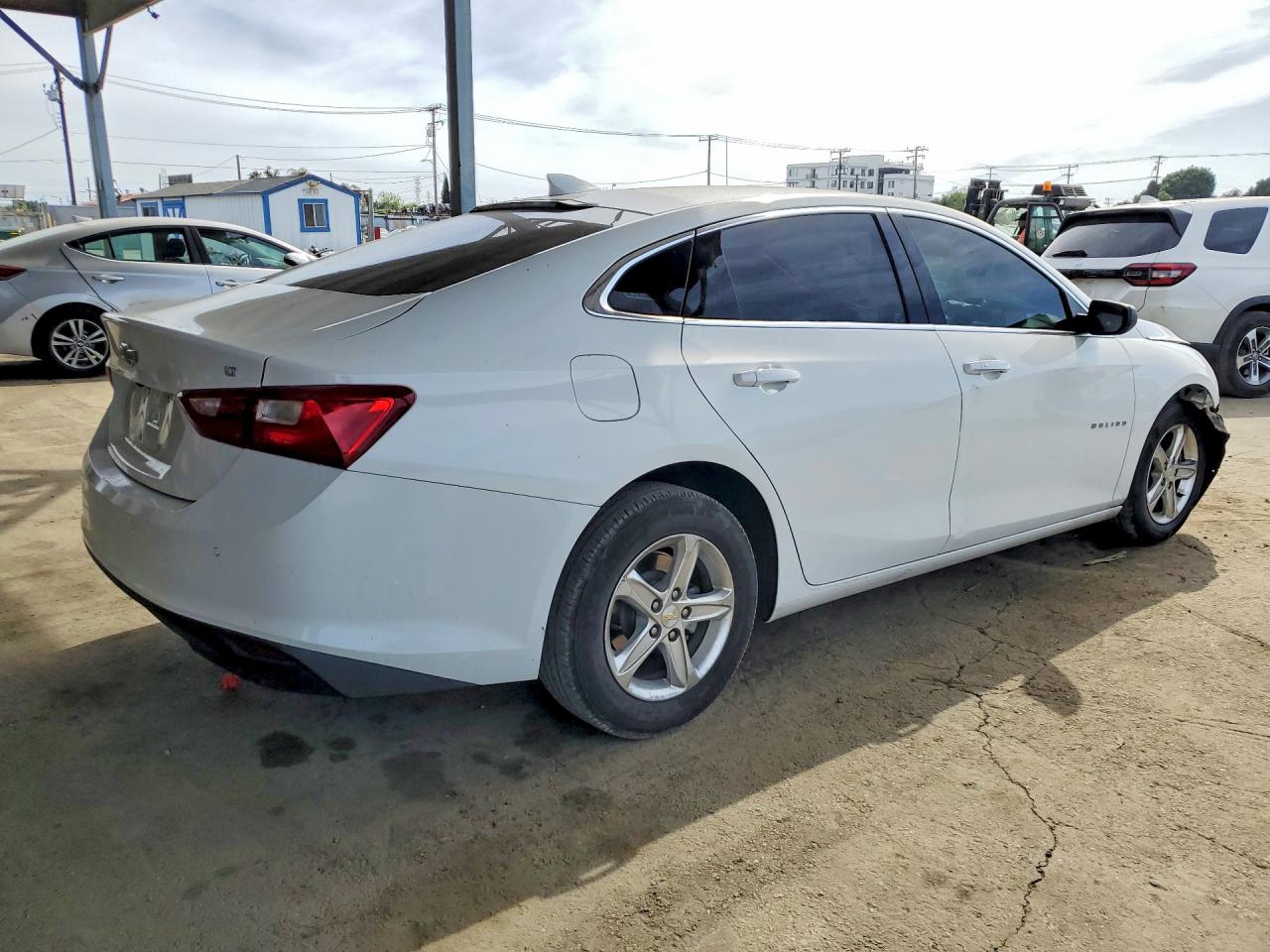 2024 CHEVROLET MALIBU LT photo 5