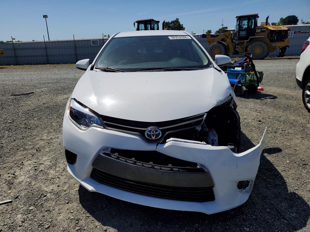 2015 TOYOTA COROLLA LE photo 9