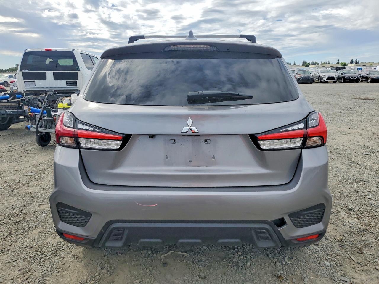 2022 MITSUBISHI OUTLANDER SPORT photo 6