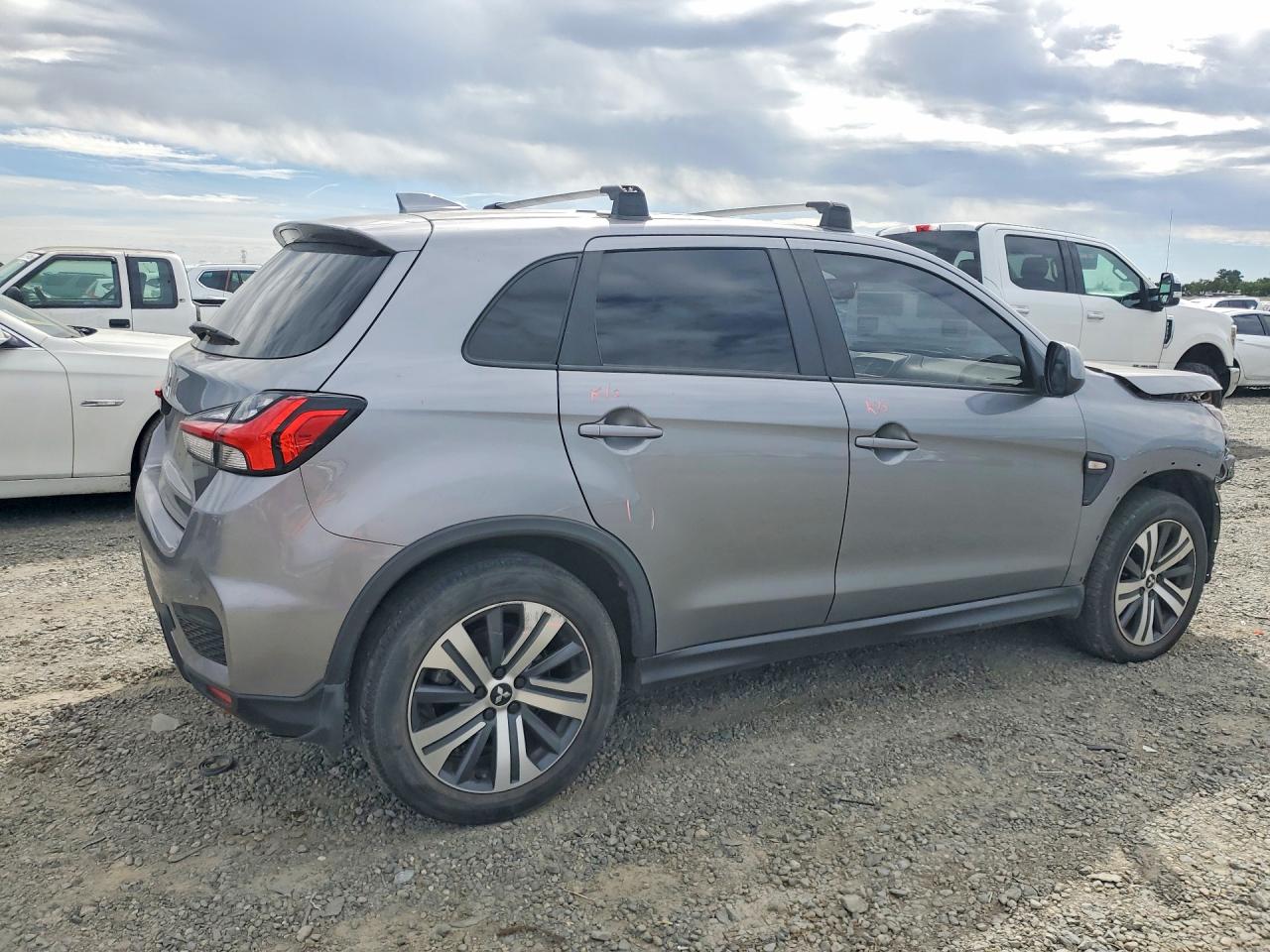 2022 MITSUBISHI OUTLANDER SPORT photo 3