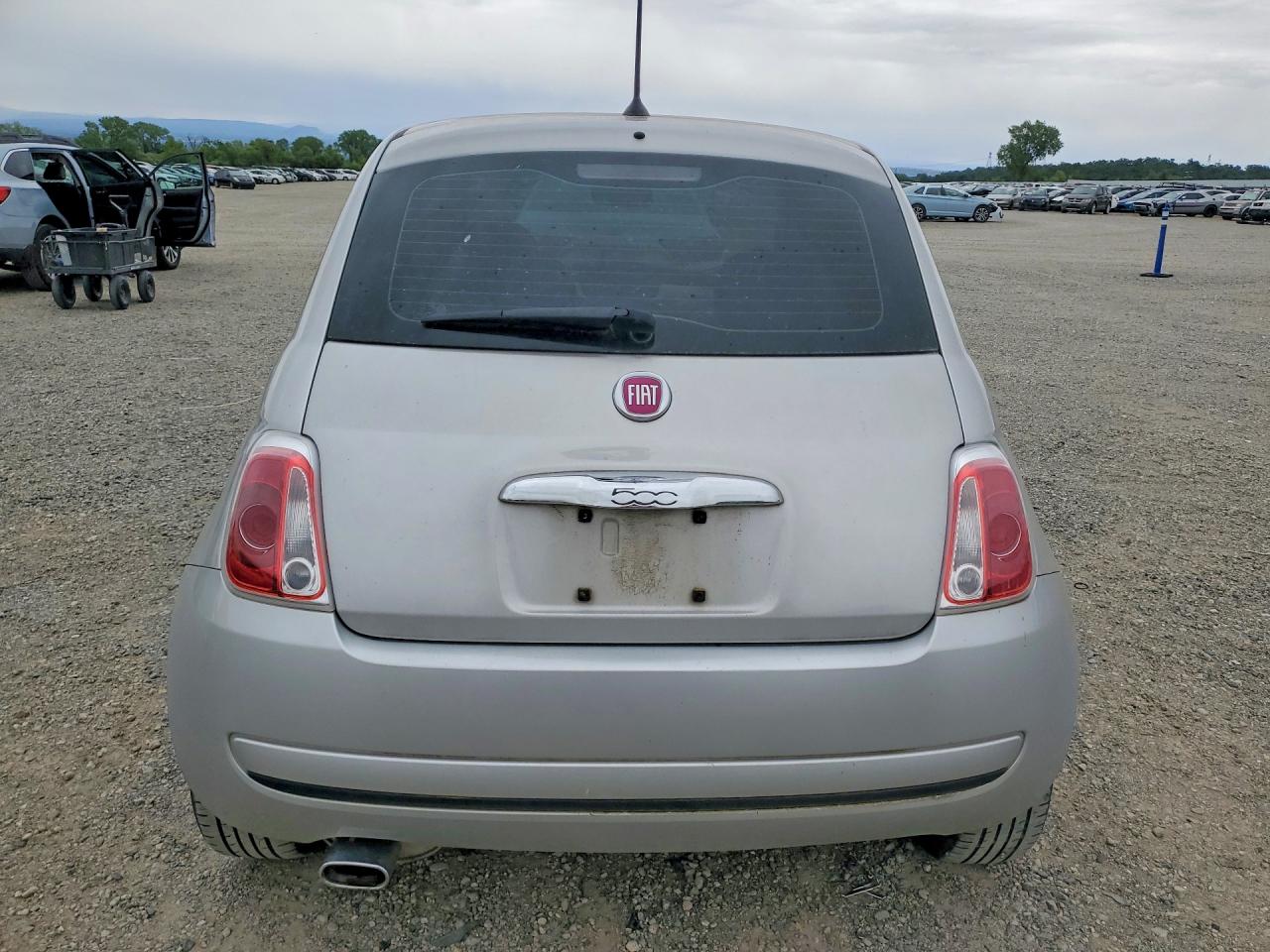 2013 FIAT 500 POP photo 11