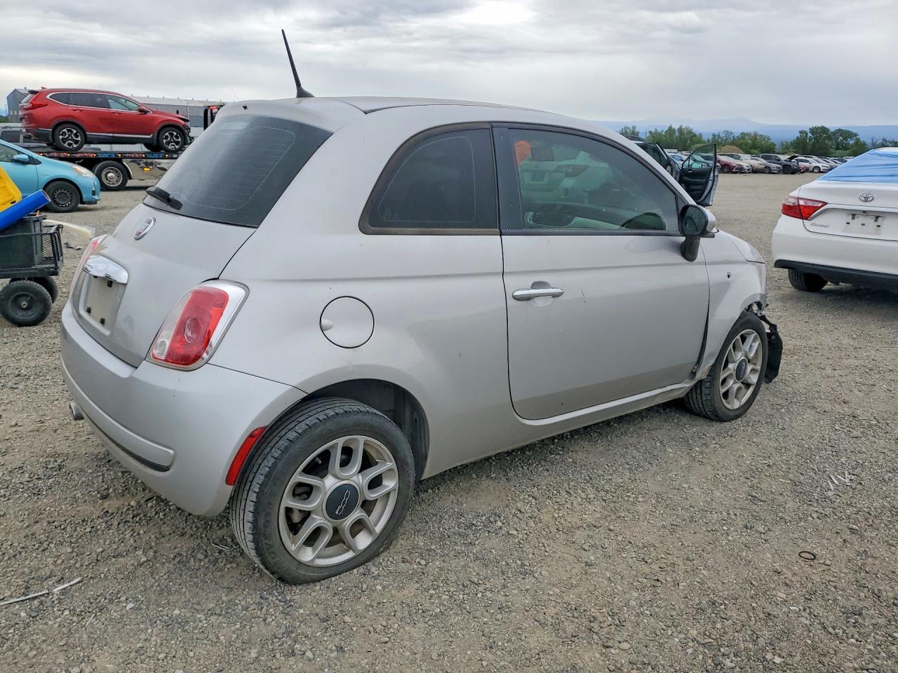 2013 FIAT 500 POP photo 5