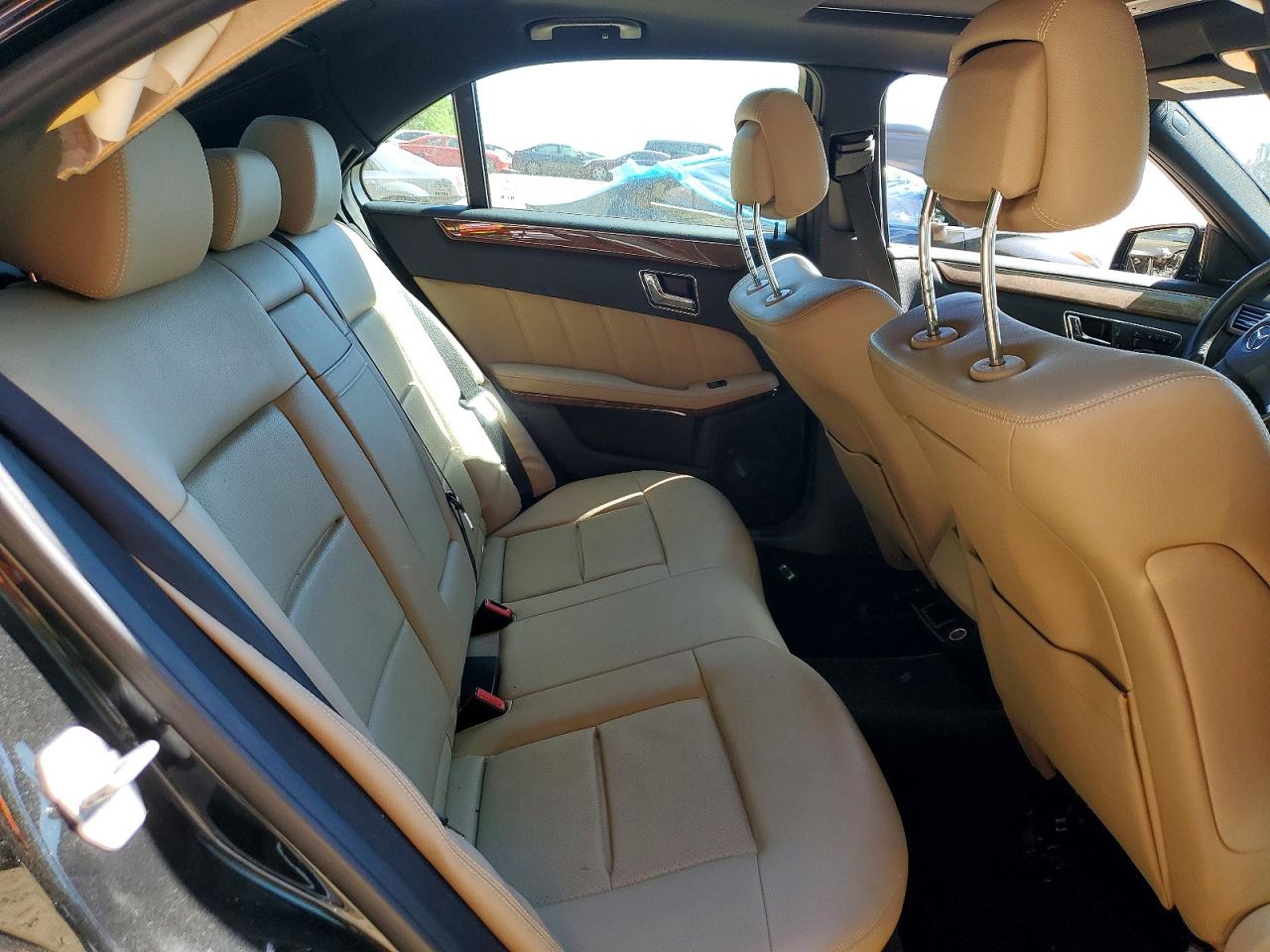 2011 MERCEDES-BENZ E 350 photo 19