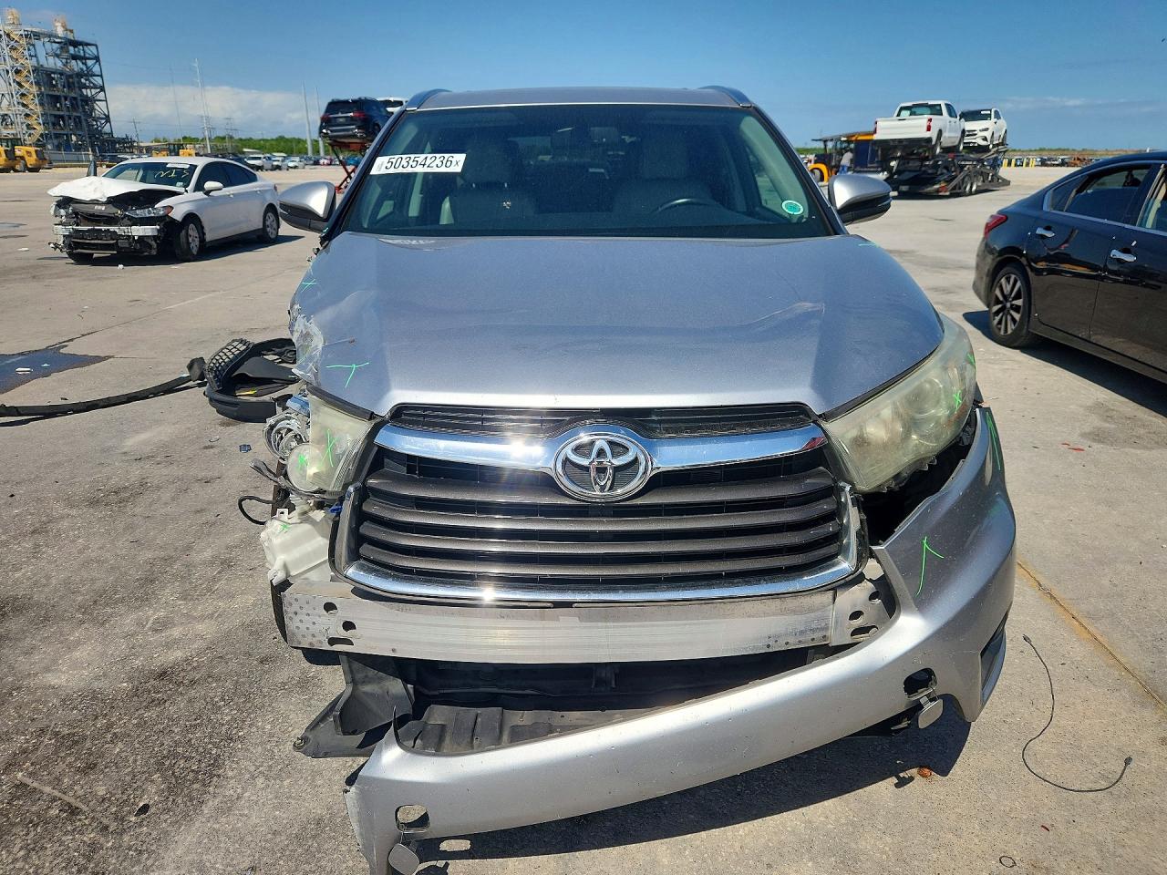 2016 TOYOTA HIGHLANDER XLE photo 5