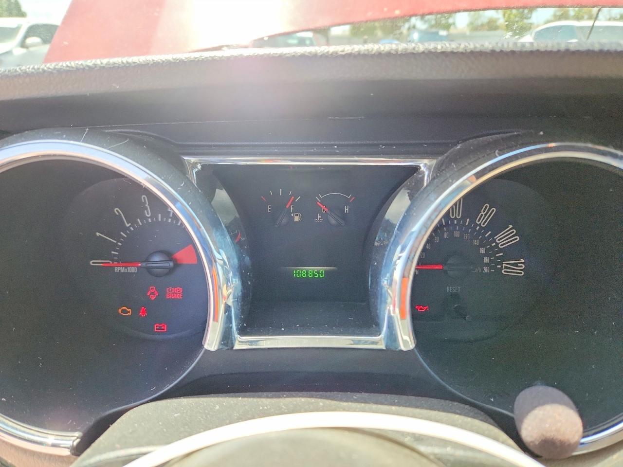 2008 FORD MUSTANG photo 25