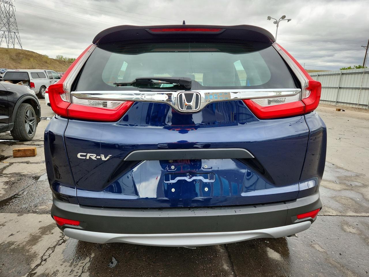 2018 HONDA CR-V LX photo 11