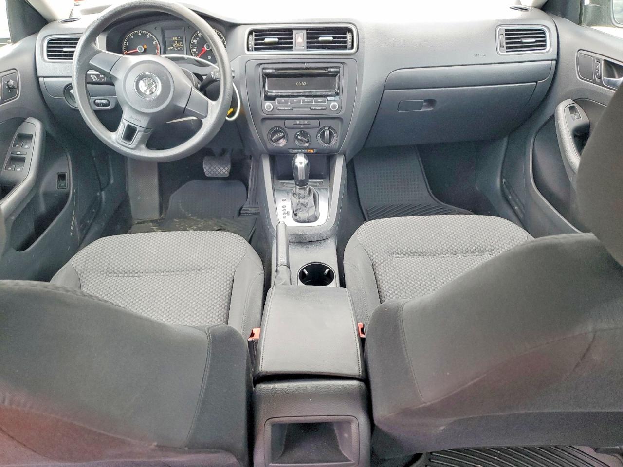 2014 VOLKSWAGEN JETTA BASE photo 8