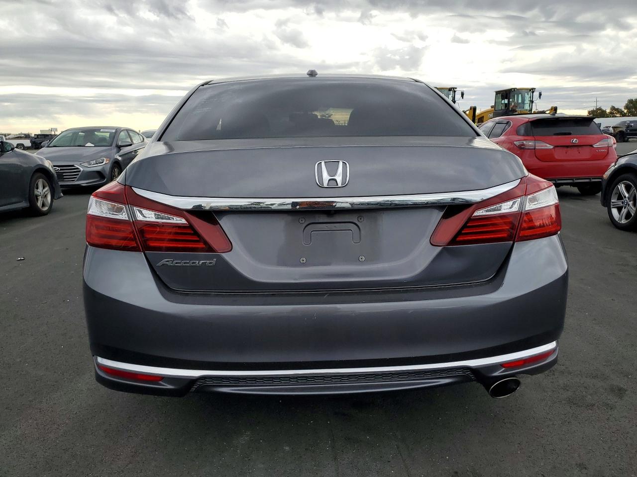 2016 HONDA ACCORD EX photo 6