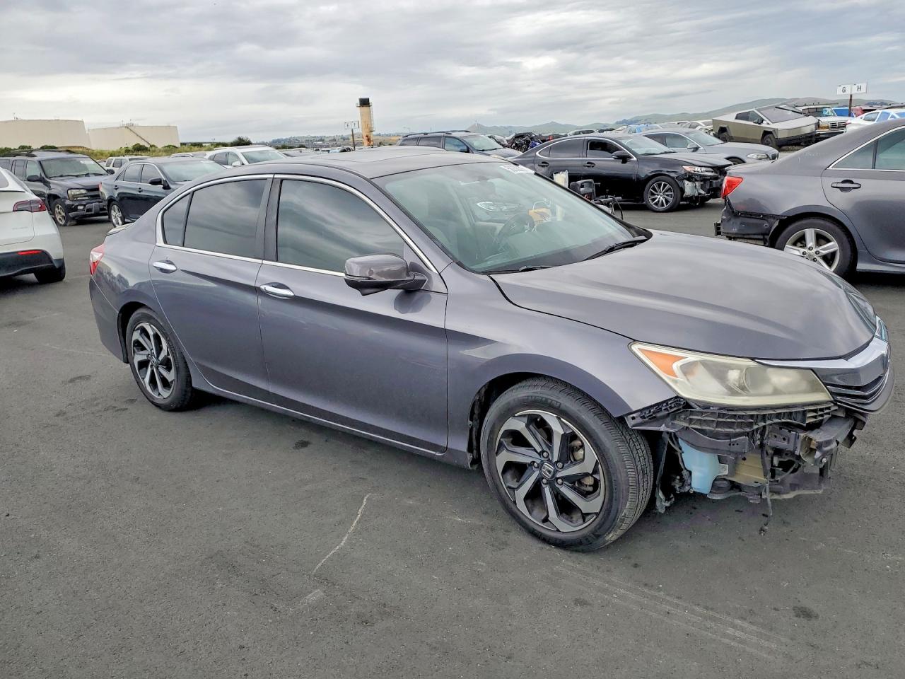2016 HONDA ACCORD EX photo 4
