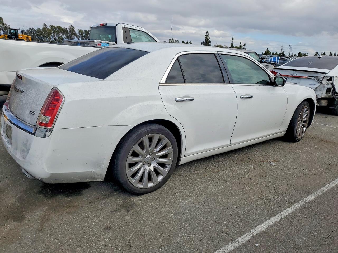 2014 CHRYSLER 300 BASE photo 7