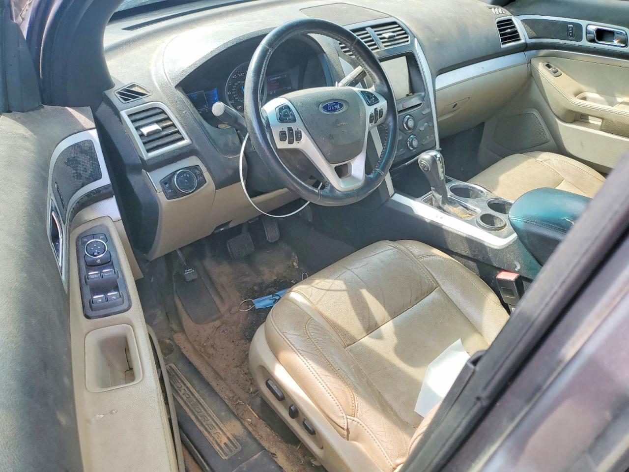 2013 FORD EXPLORER XLT photo 8
