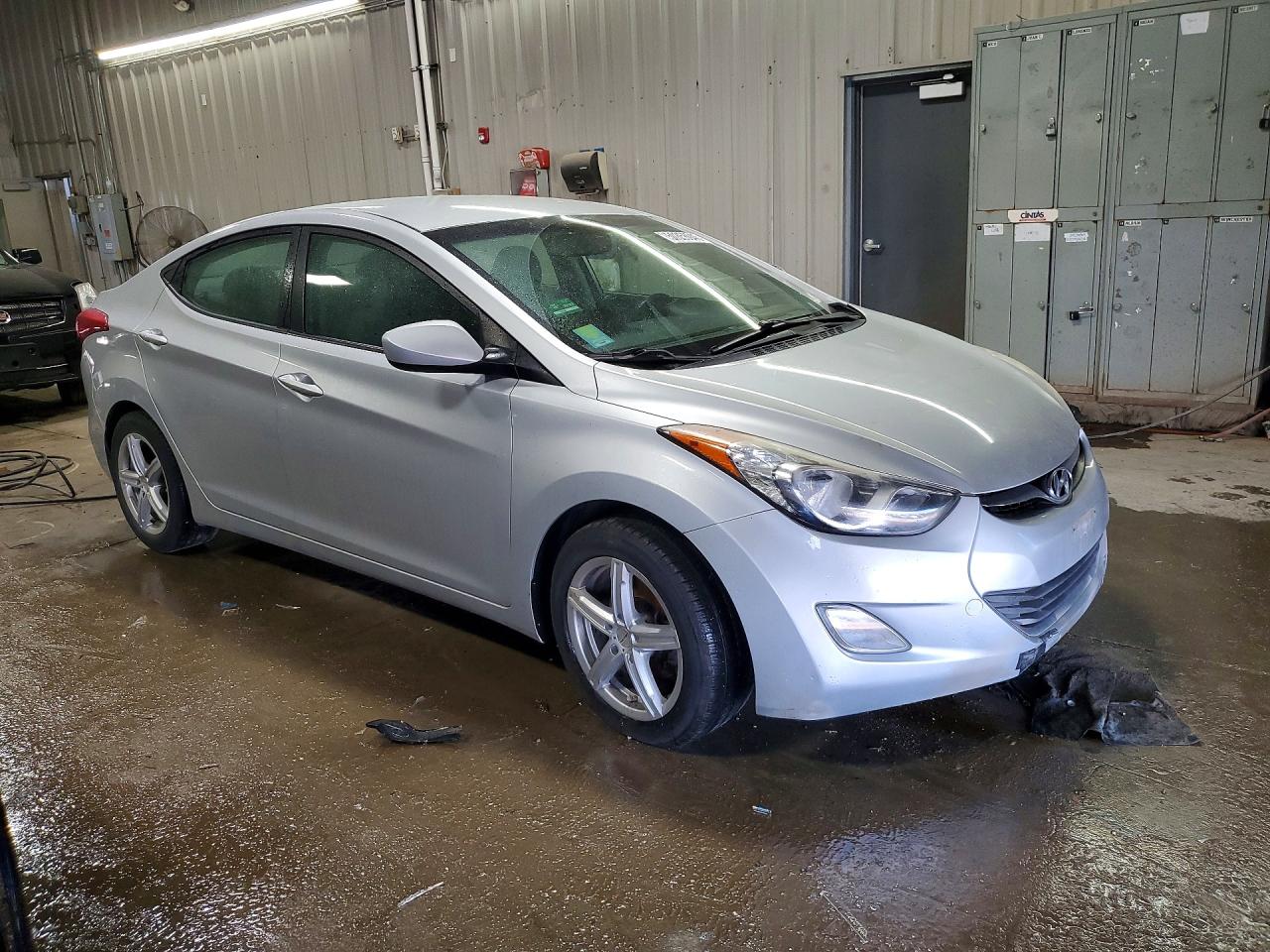 2013 HYUNDAI ELANTRA GLS photo 4