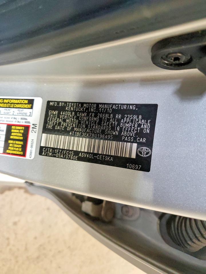 2011 TOYOTA CAMRY SE photo 23