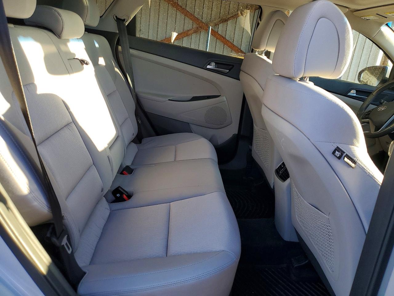 2017 HYUNDAI TUCSON VALUE photo 21
