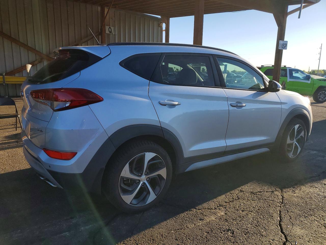 2017 HYUNDAI TUCSON VALUE photo 5