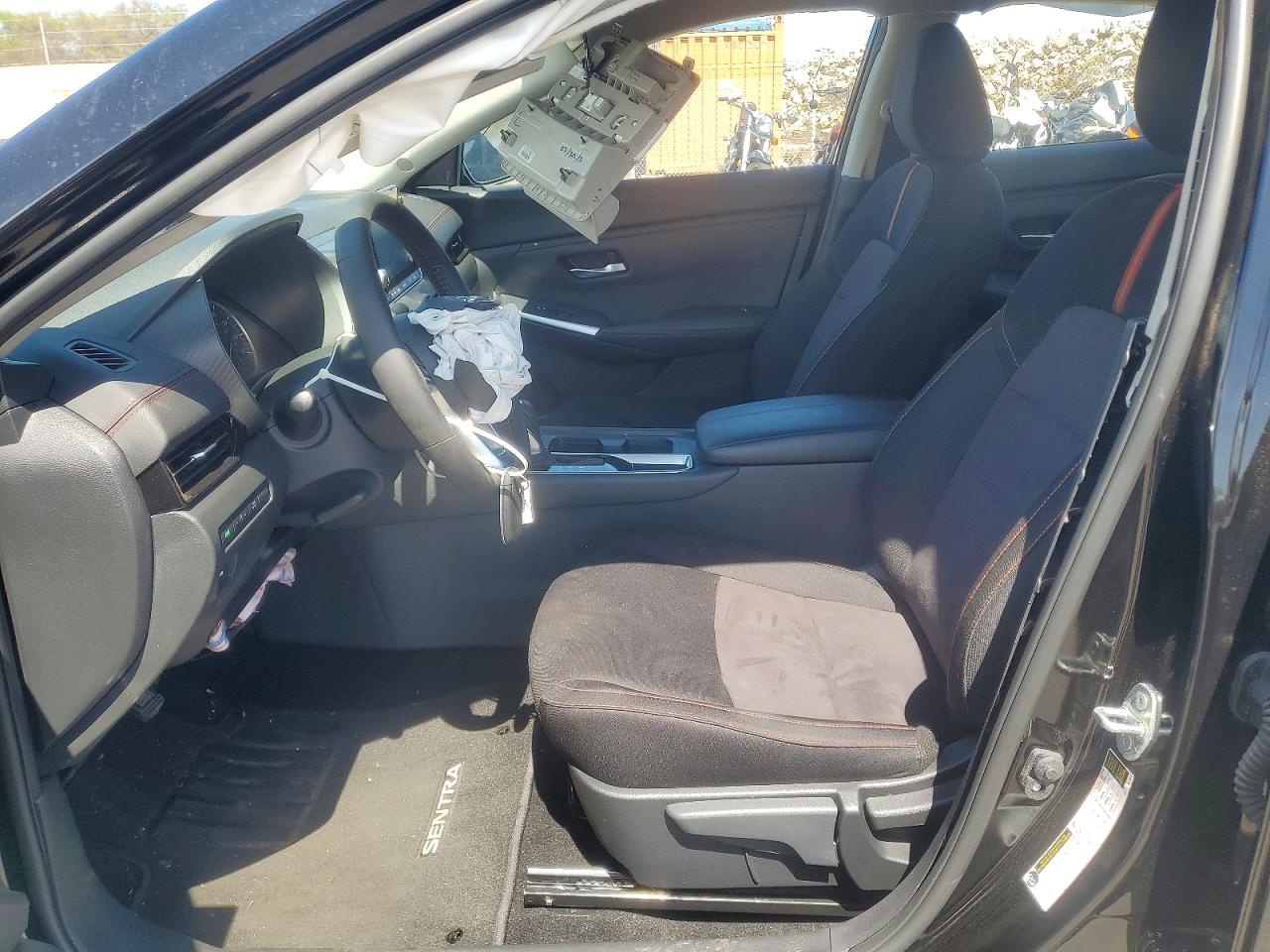 2025 NISSAN SENTRA SR photo 13