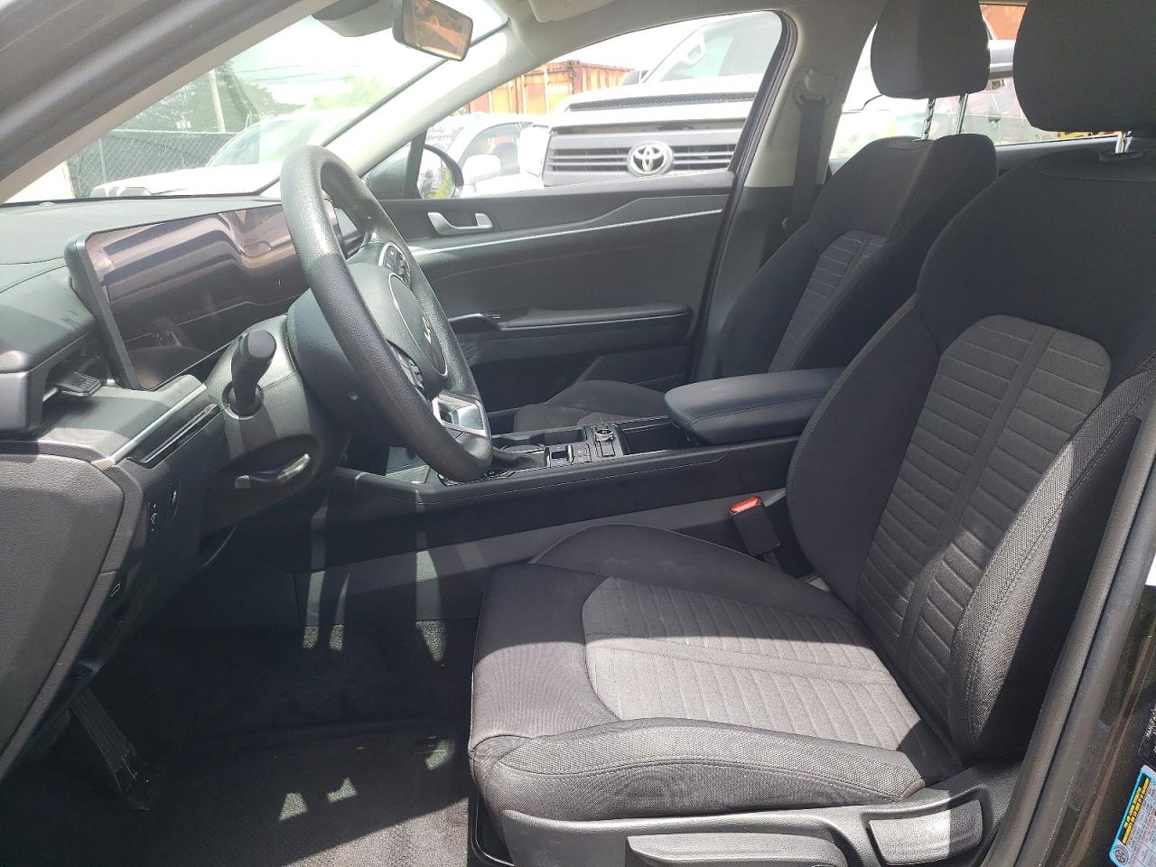 2025 KIA K5 LXS photo 13