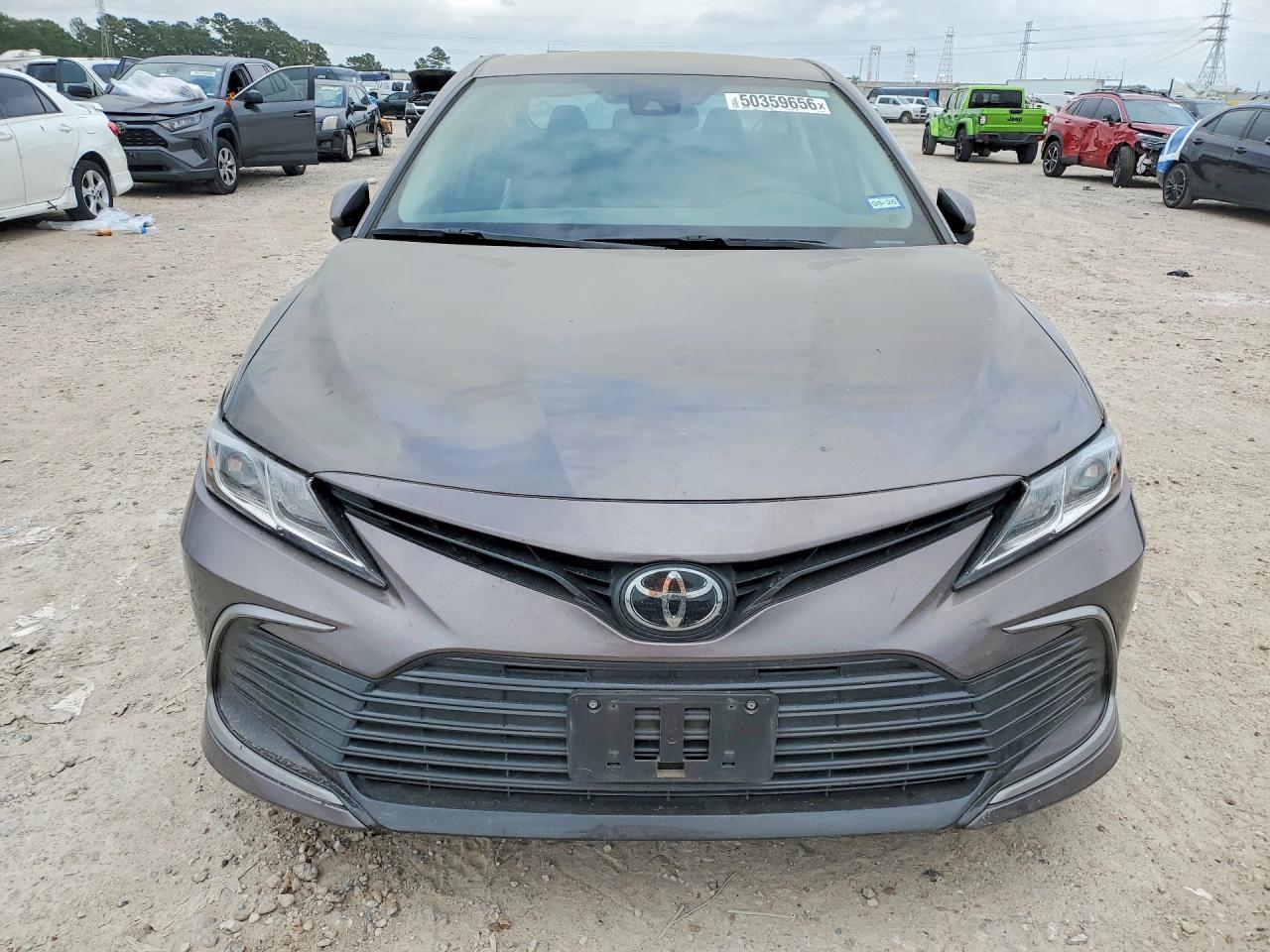 2024 TOYOTA CAMRY LE photo 9