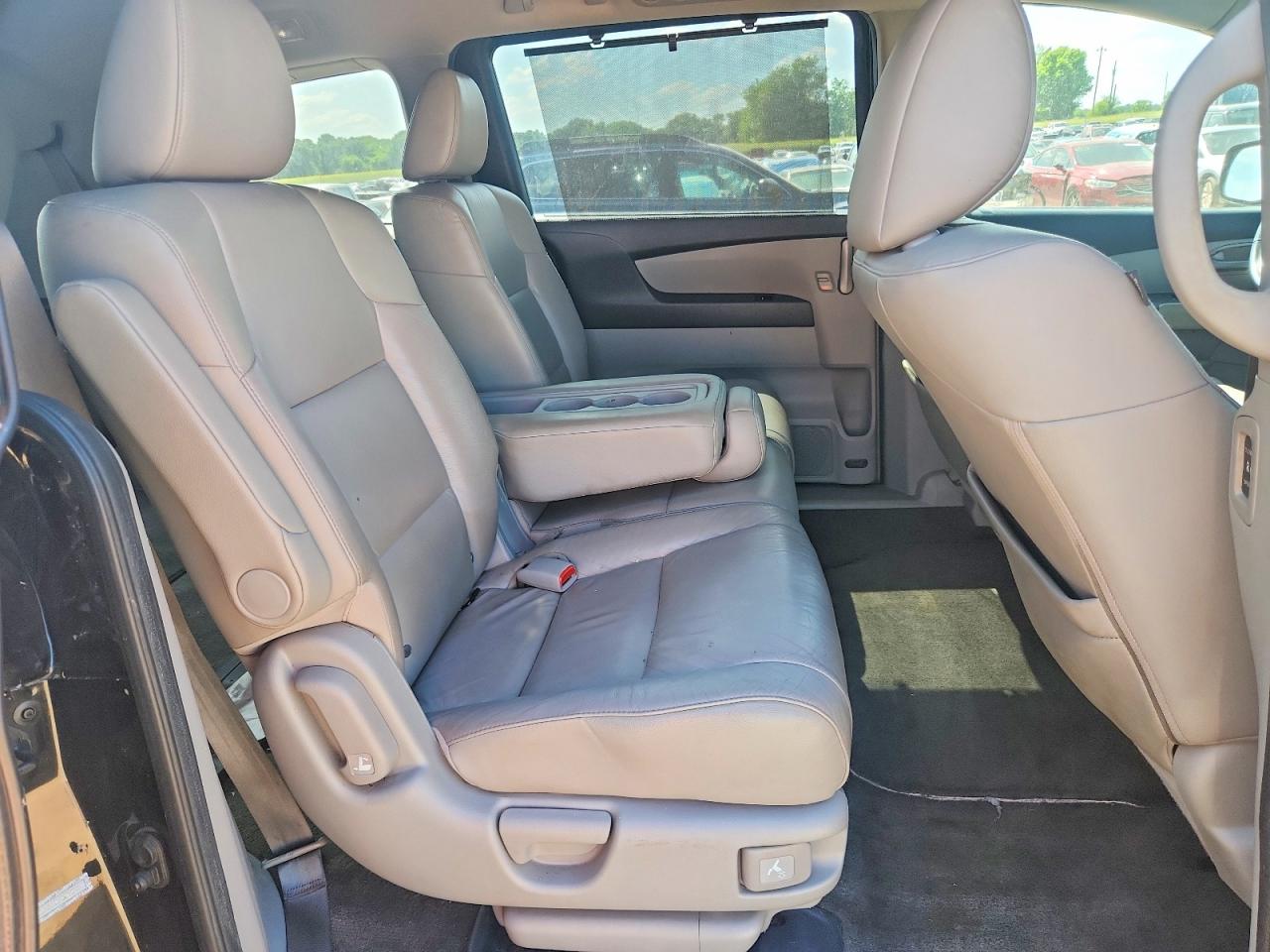 2012 HONDA ODYSSEY EXL photo 10