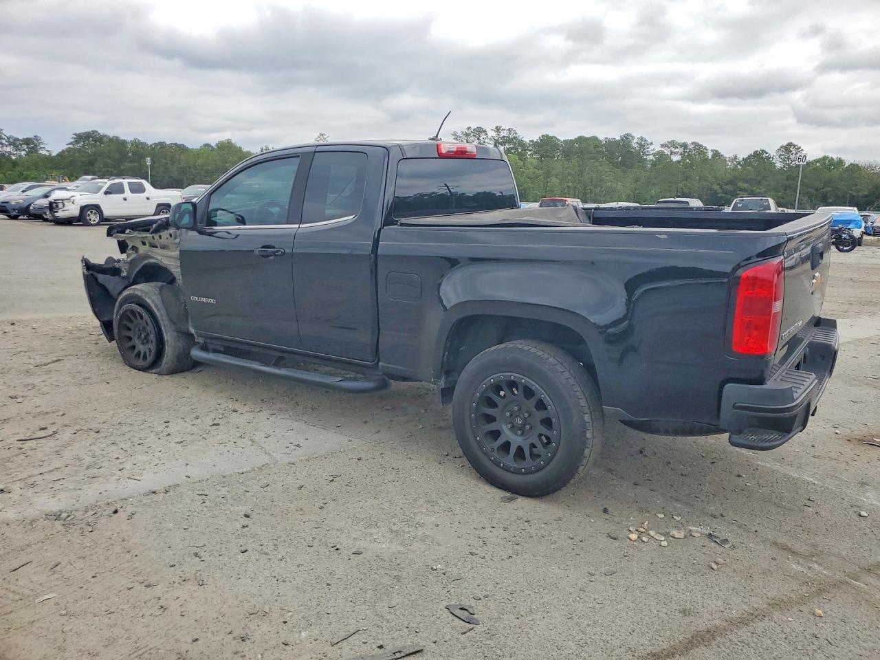 2018 CHEVROLET COLORADO photo 4