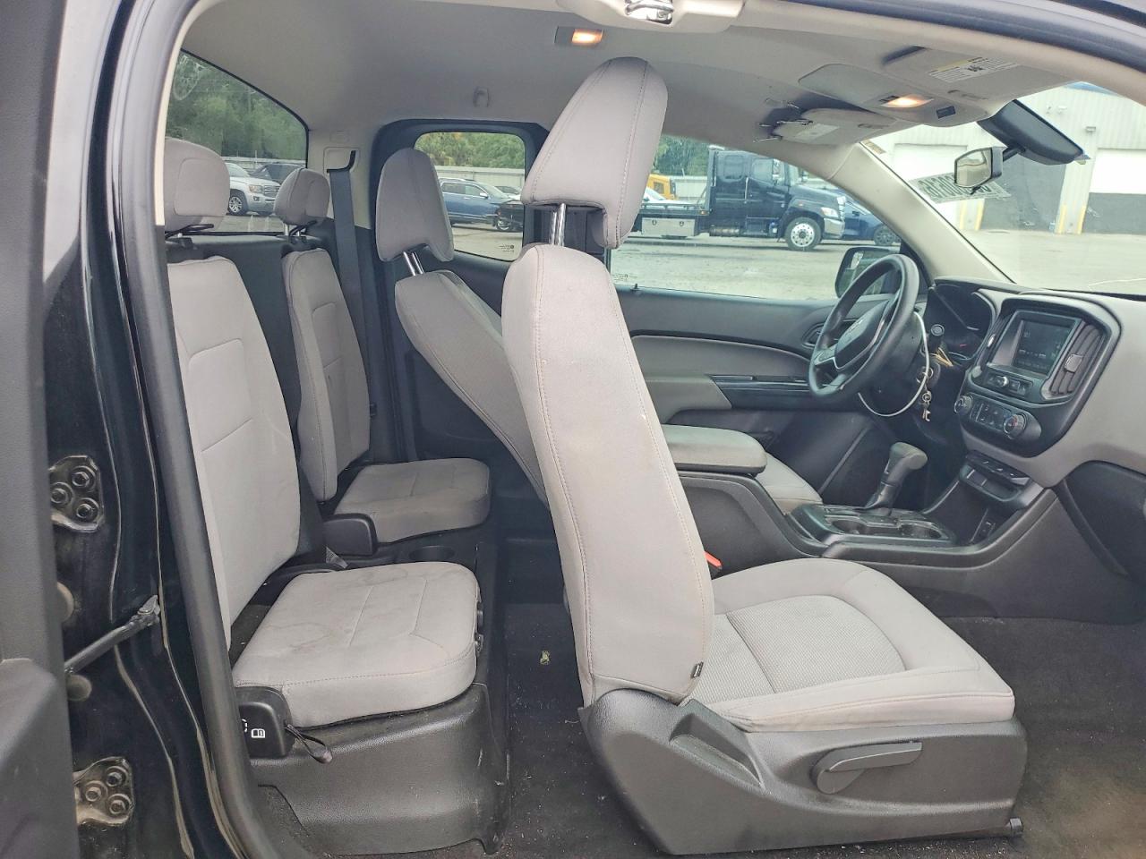 2018 CHEVROLET COLORADO photo 28