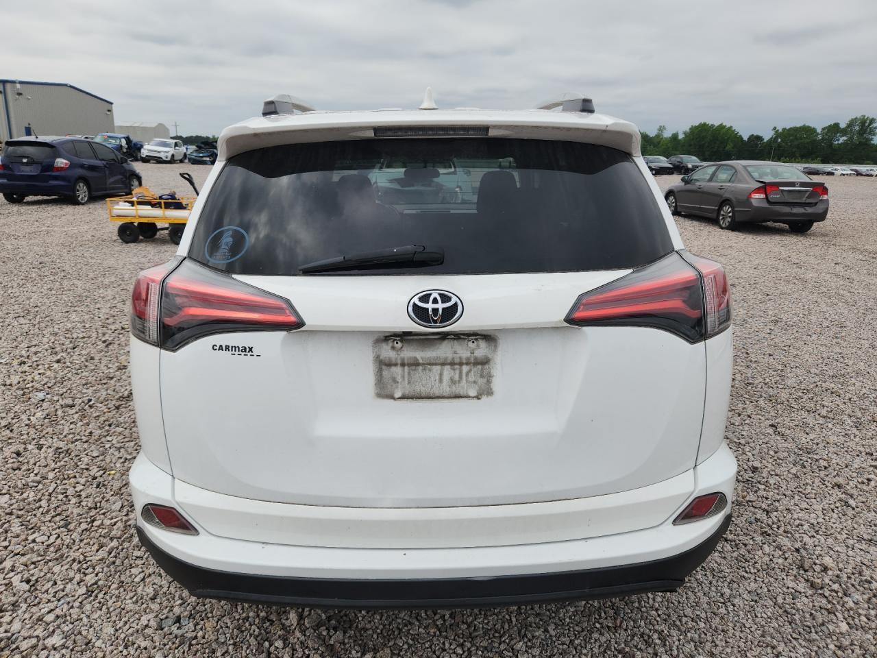 2016 TOYOTA RAV4 LE photo 16