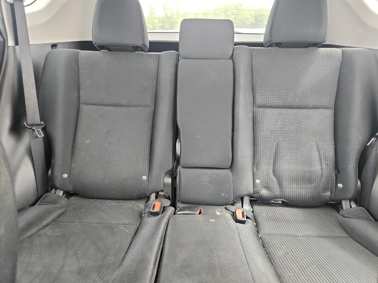 2016 TOYOTA RAV4 LE photo 28