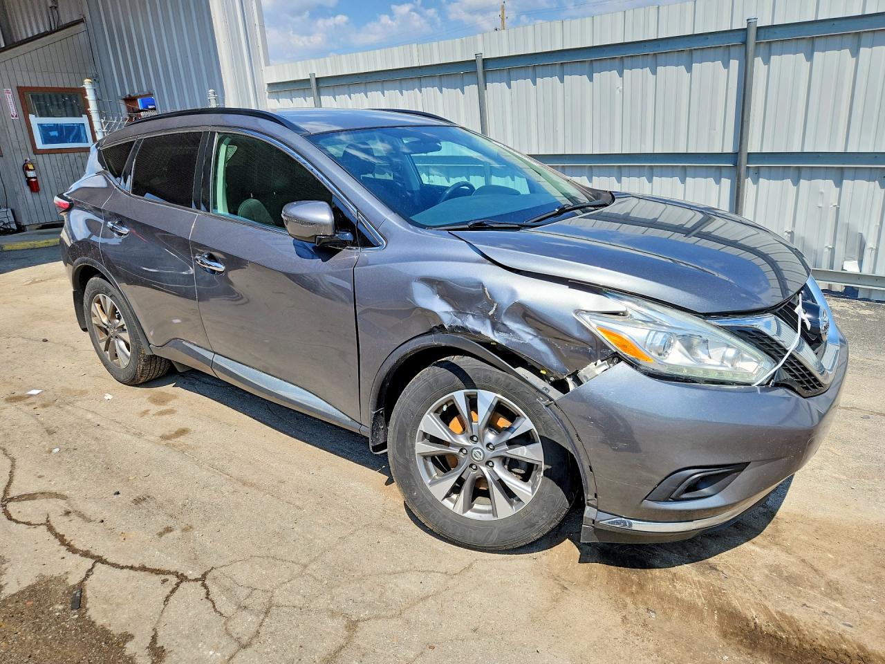 2017 NISSAN MURANO SV photo 4
