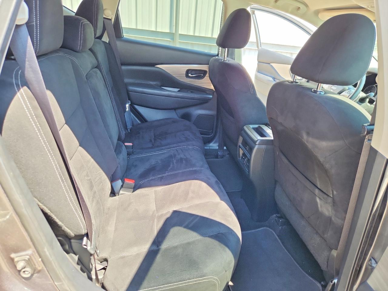 2017 NISSAN MURANO SV photo 11