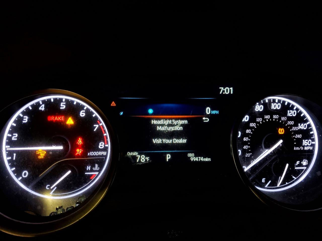 2021 TOYOTA CAMRY LE photo 25