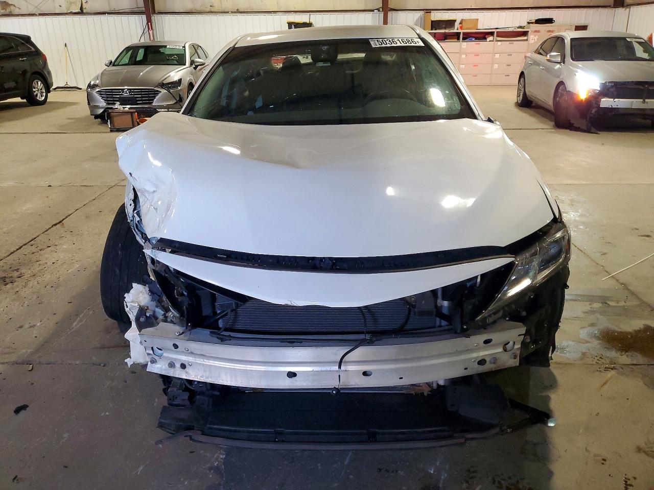 2021 TOYOTA CAMRY LE photo 13