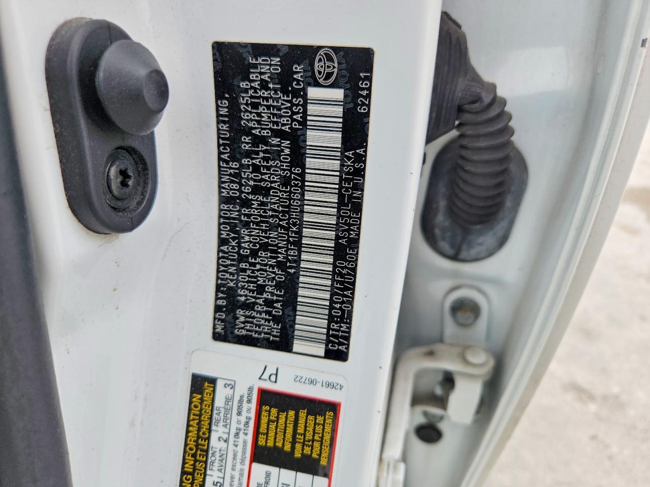 2017 TOYOTA CAMRY SE photo 12