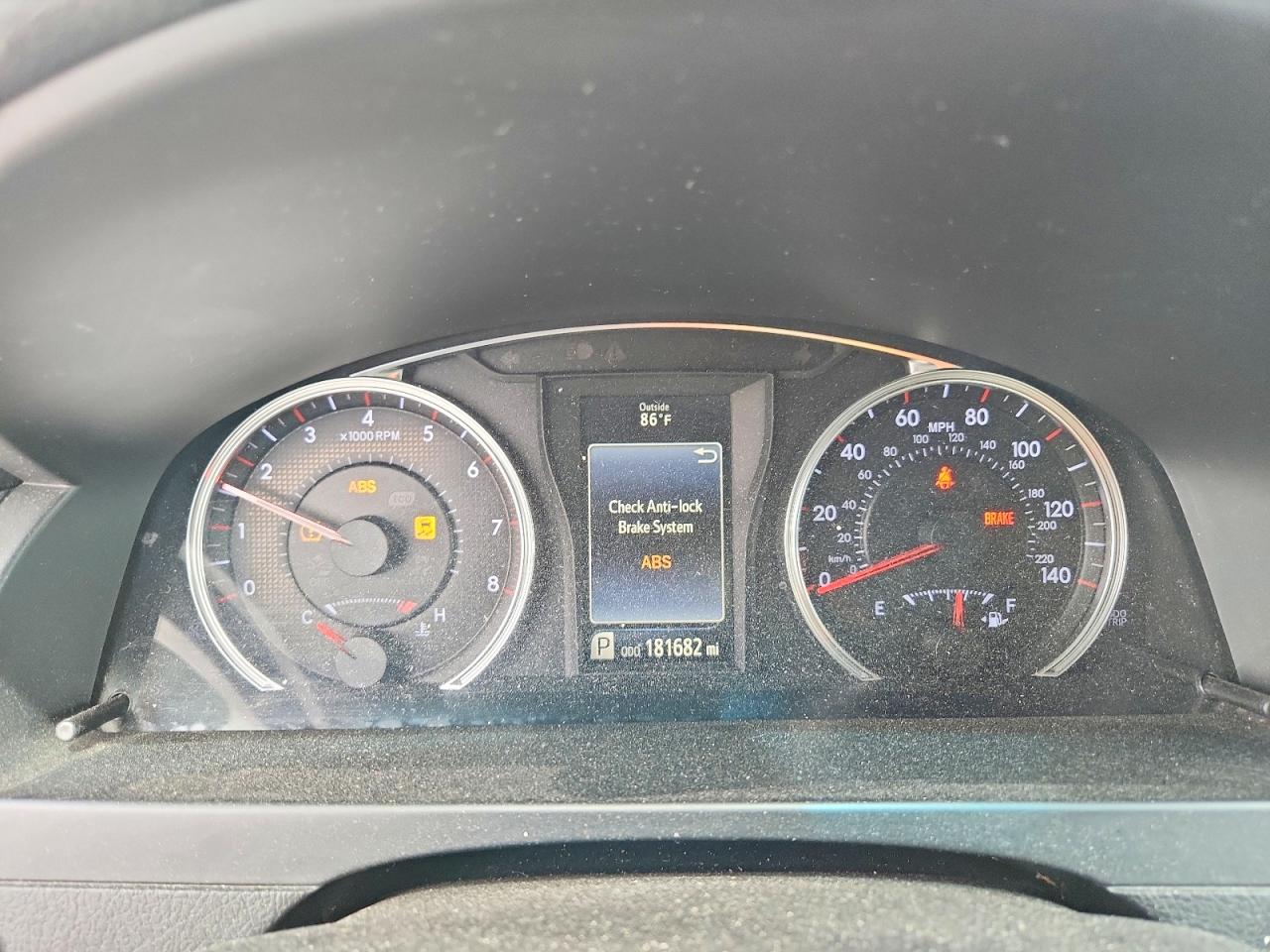 2017 TOYOTA CAMRY SE photo 9