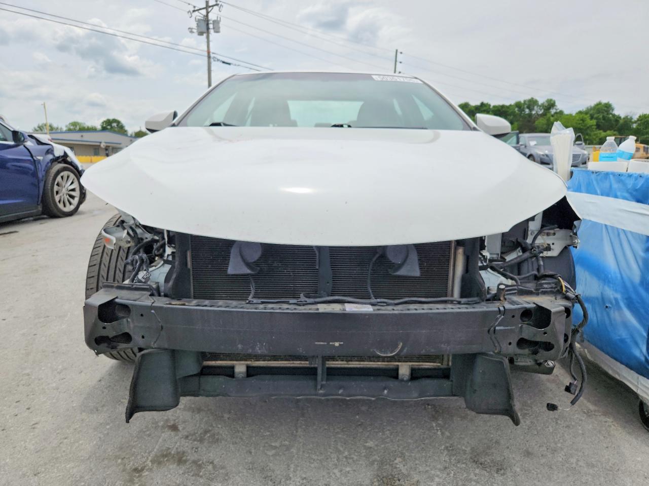 2017 TOYOTA CAMRY SE photo 5