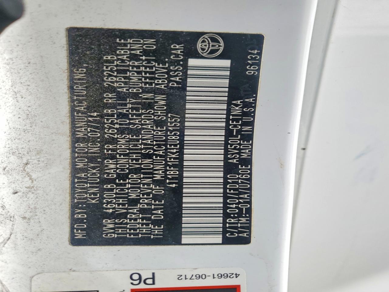 2014 TOYOTA CAMRY LE photo 25