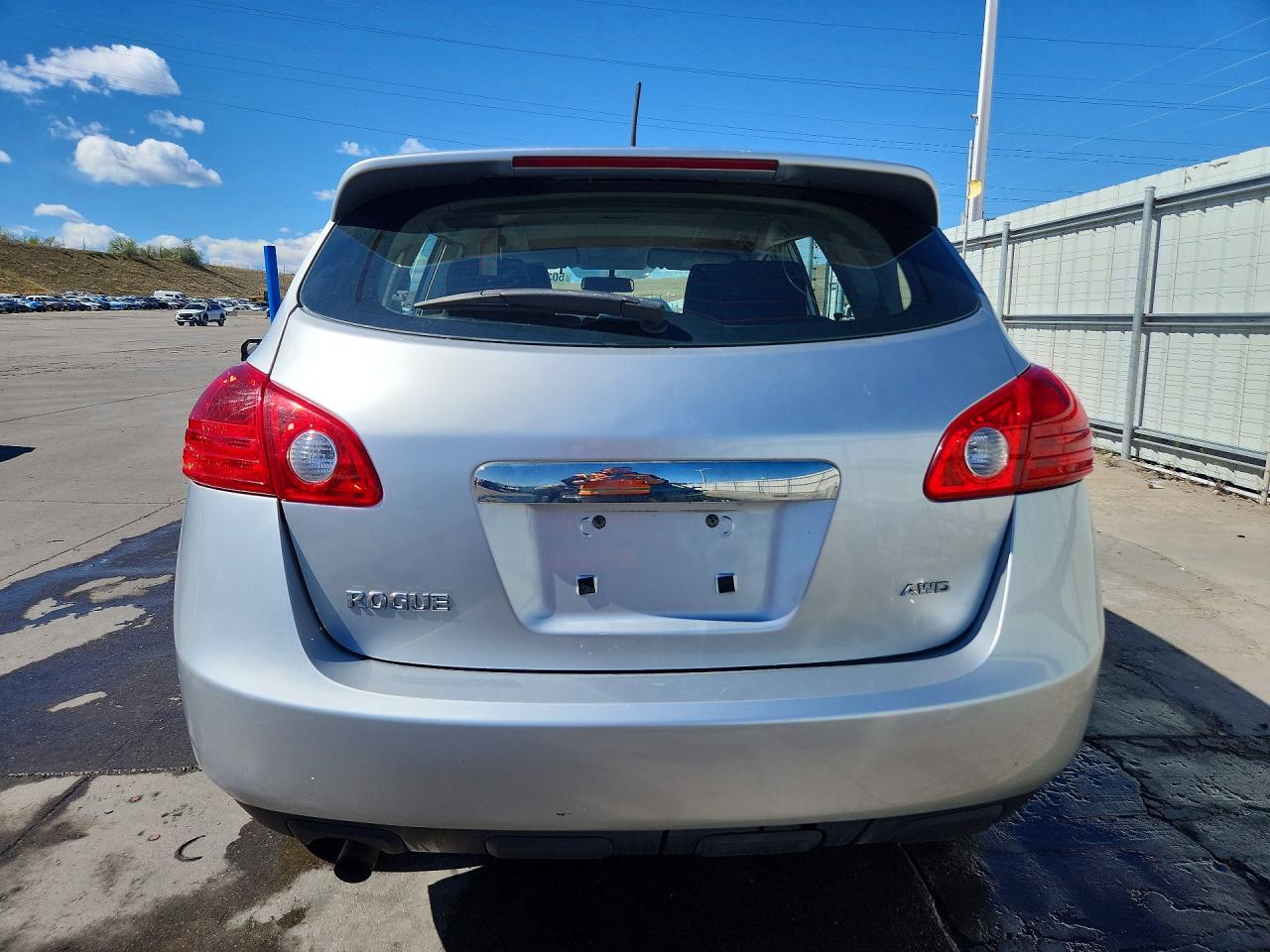 2011 NISSAN ROGUE S photo 16