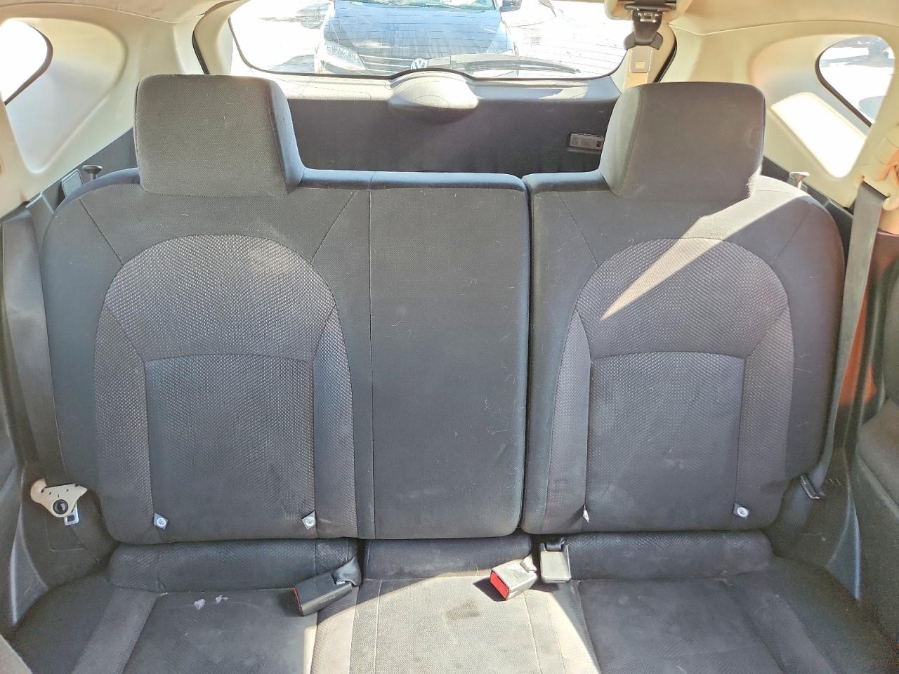 2011 NISSAN ROGUE S photo 28